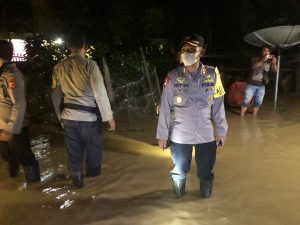 Kapolres Lombok Tengah,Turun Langsung cek Lokasi Banjir Di kecamatan Pujut